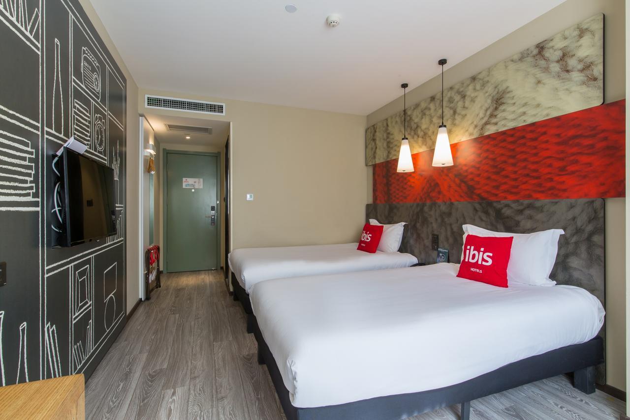 Отель Ibis Lanzhou Wuquan Square Экстерьер фото